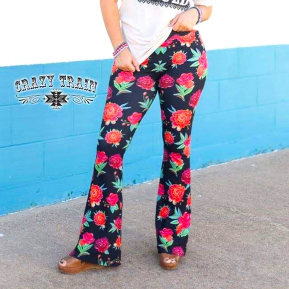 CRAZY TRAIN Sassy Seniorita Bell Legging Pants Black and Red Floral Size Medium - Picture 7 of 7
